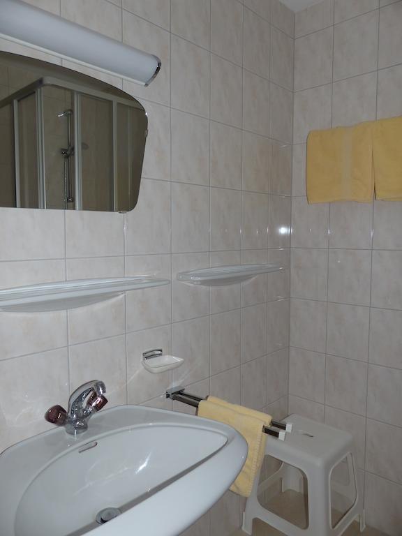 טוקס Gaestehaus Alpenland חדר תמונה