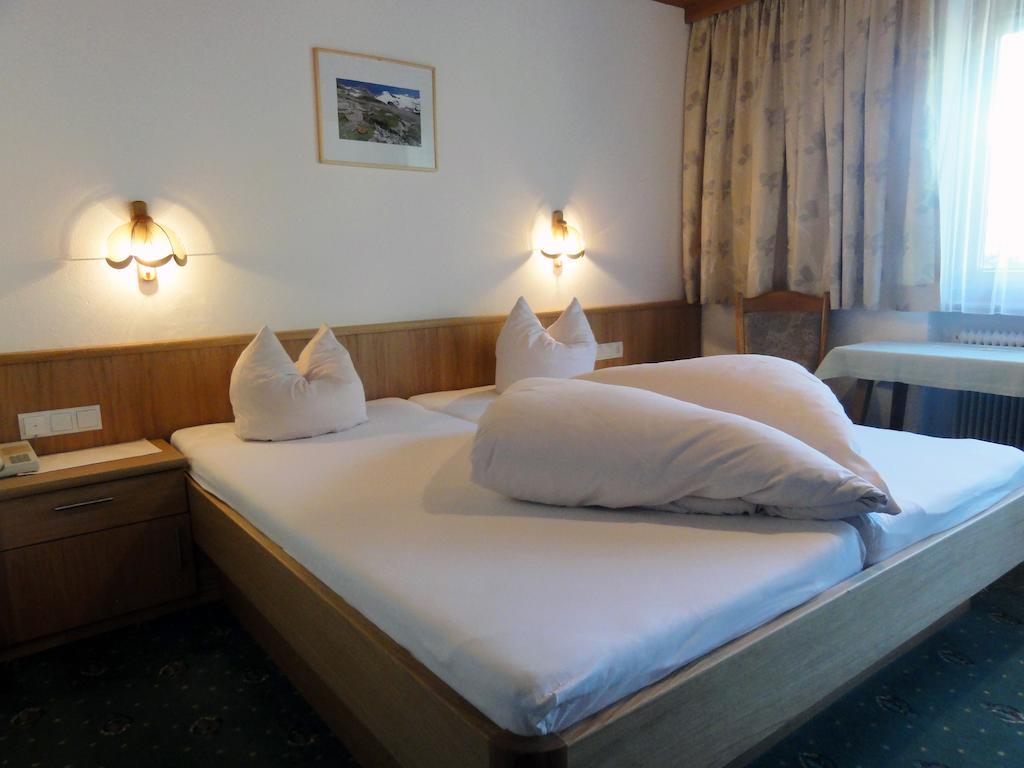 טוקס Gaestehaus Alpenland חדר תמונה